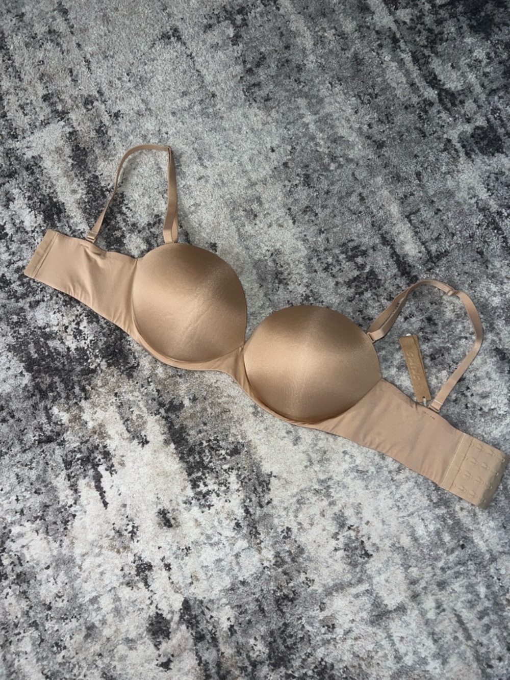 SKIMS Smooth Nude Strap Bra - Tan